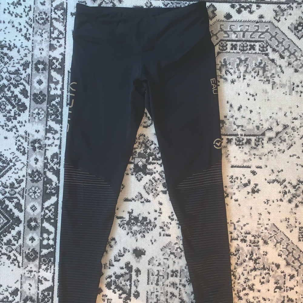 Virus Leggings